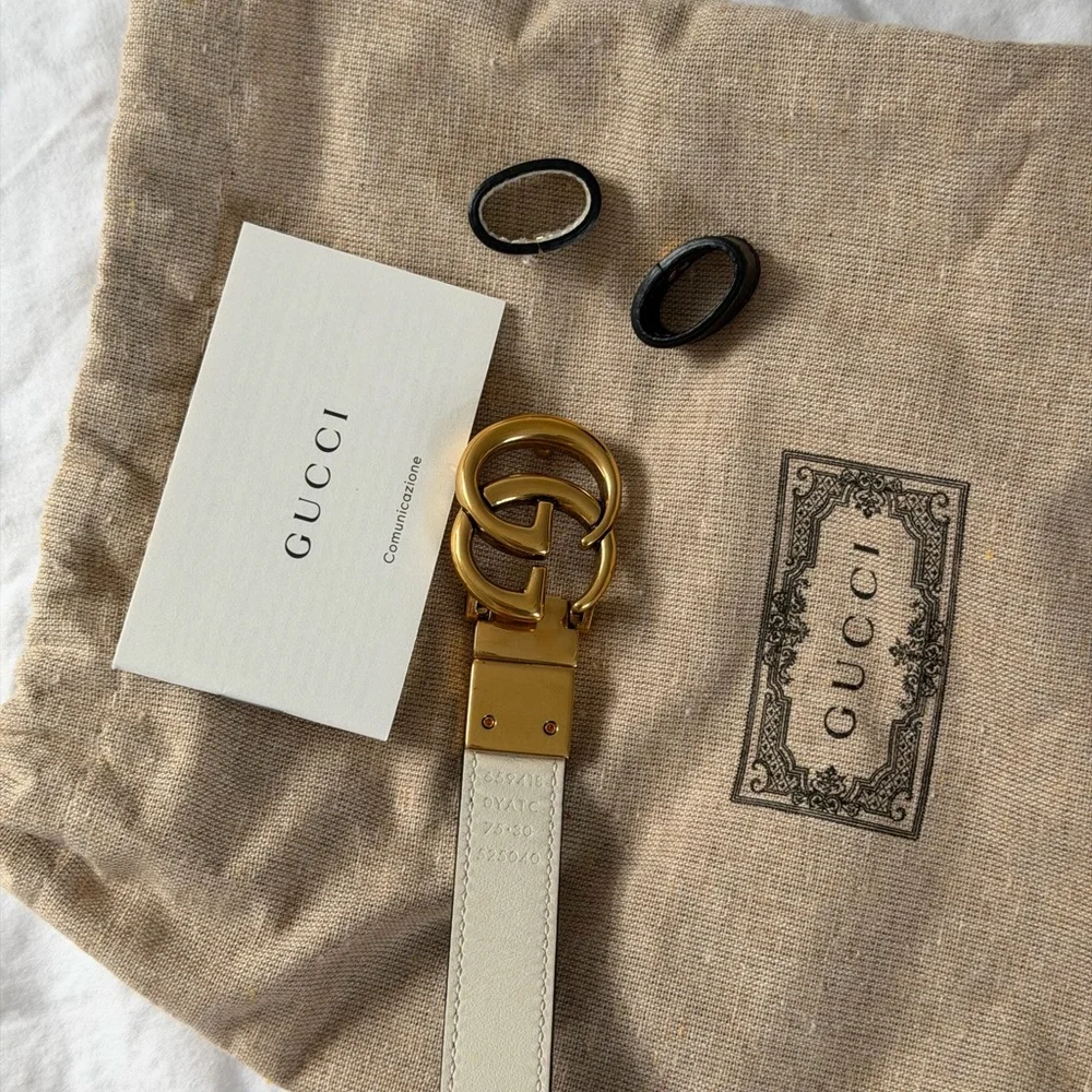 Authentic Gucci Blondie Marmont Reversible Thin Belt Black Beige leather 2 in 1